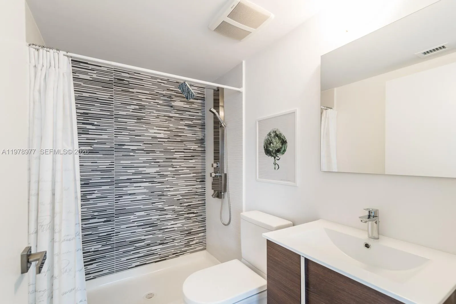 740 Meridian Ave 23, Miami Beach, Florida 33139, Miami Beach, Florida 33139, 1 Bedroom Bedrooms, ,1 BathroomBathrooms,Residential Lease,For Rent,740 Meridian Ave 23, Miami Beach, Florida 33139,A11978977