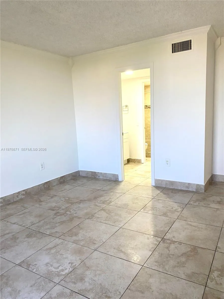 10090 Nw 80th Ct 1553, Hialeah Gardens, Florida 33, Hialeah Gardens, Florida 33016, 3 Bedrooms Bedrooms, ,2 BathroomsBathrooms,Residential,For Sale,10090 Nw 80th Ct 1553, Hialeah Gardens, Florida 33,A11978871