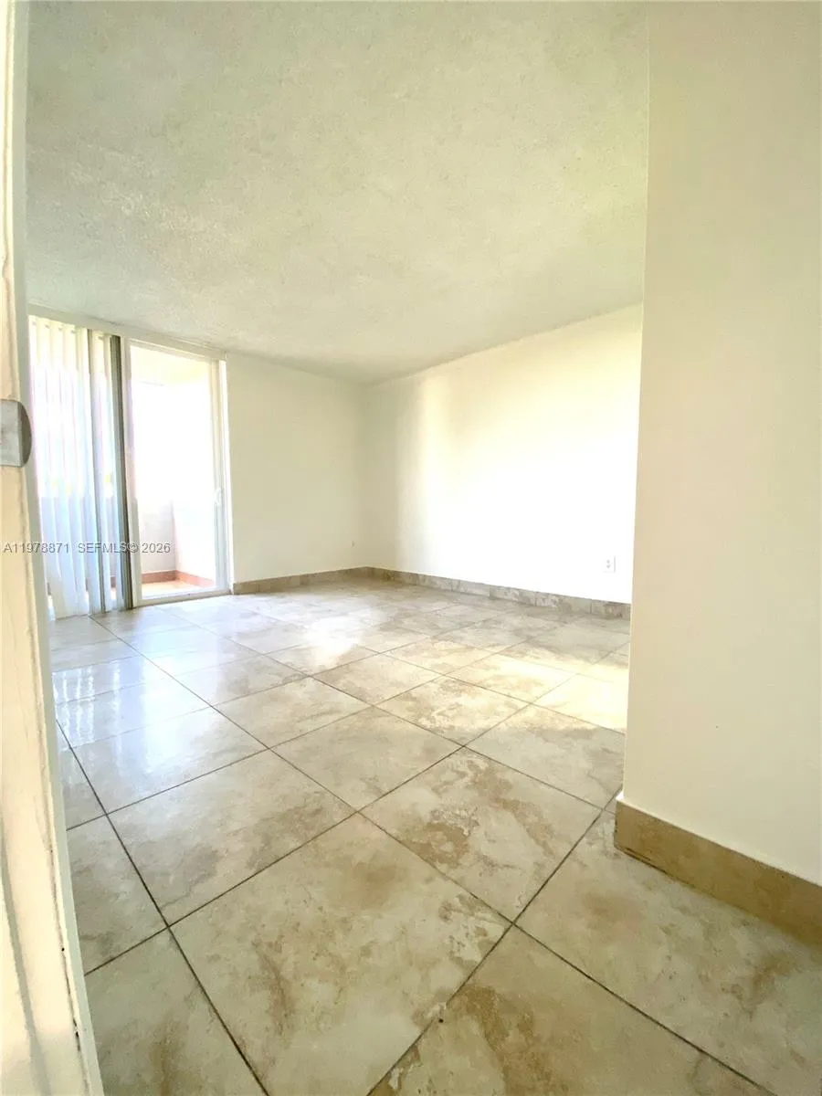 10090 Nw 80th Ct 1553, Hialeah Gardens, Florida 33, Hialeah Gardens, Florida 33016, 3 Bedrooms Bedrooms, ,2 BathroomsBathrooms,Residential,For Sale,10090 Nw 80th Ct 1553, Hialeah Gardens, Florida 33,A11978871