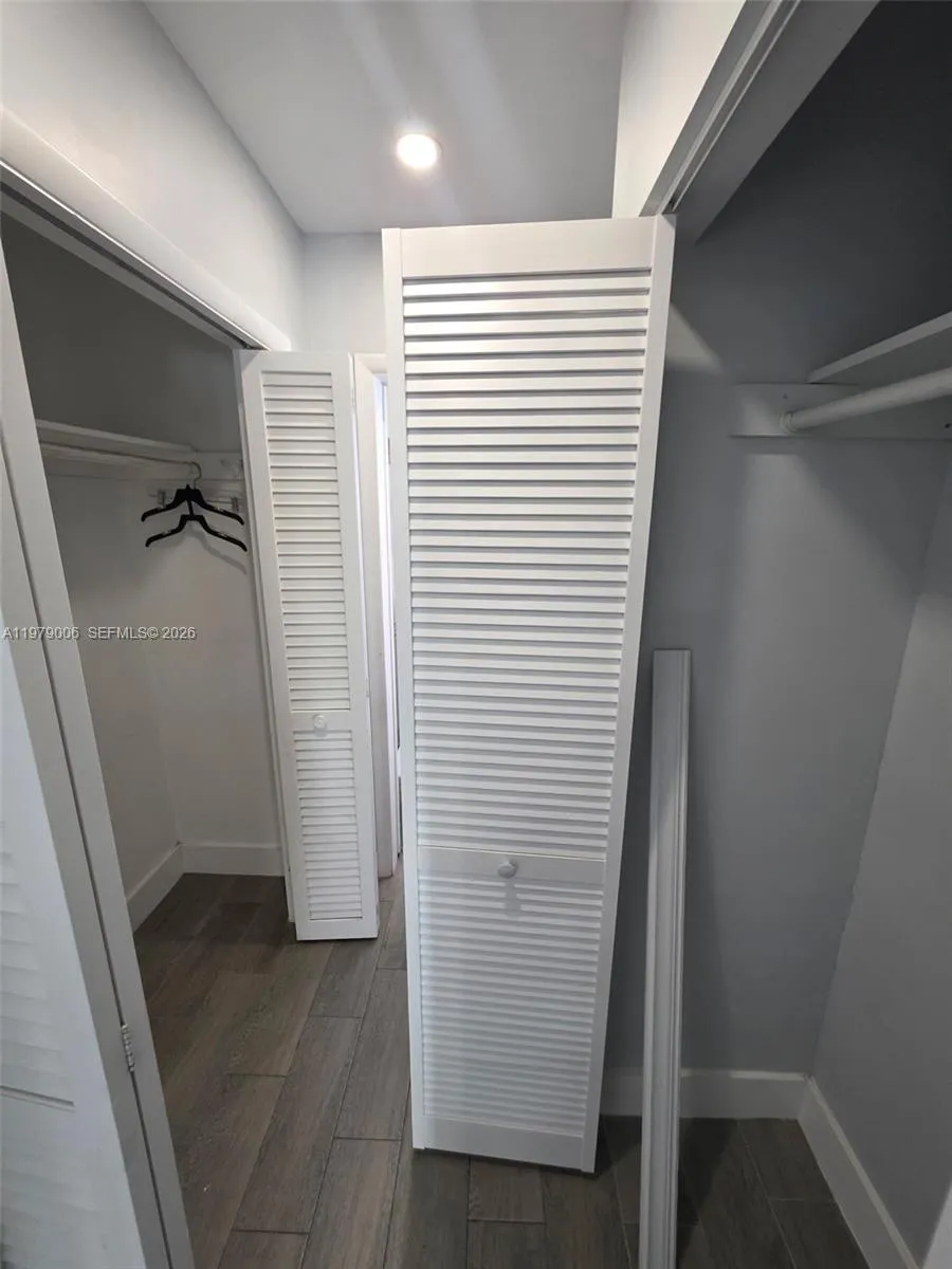 9321 Sw 26th St 1, Miami, Florida 33165, Miami, Florida 33165, 1 Bedroom Bedrooms, ,1 BathroomBathrooms,Residential Lease,For Rent,9321 Sw 26th St 1, Miami, Florida 33165,A11979006