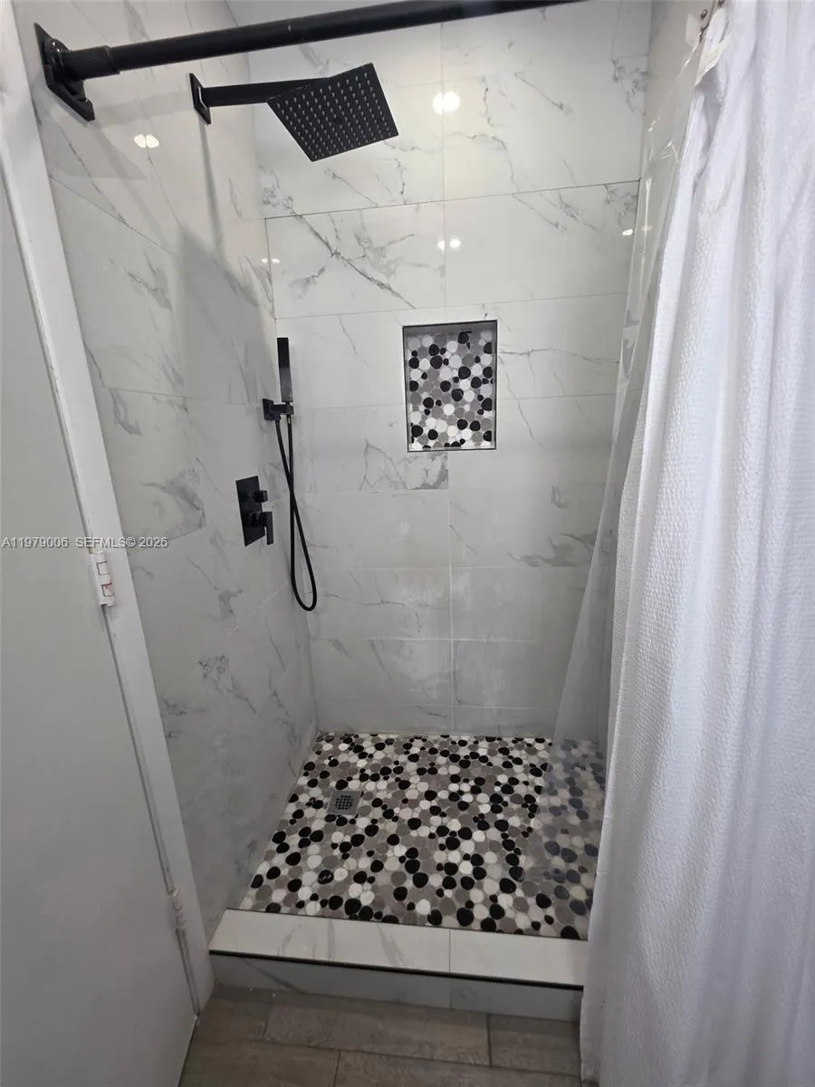 9321 Sw 26th St 1, Miami, Florida 33165, Miami, Florida 33165, 1 Bedroom Bedrooms, ,1 BathroomBathrooms,Residential Lease,For Rent,9321 Sw 26th St 1, Miami, Florida 33165,A11979006