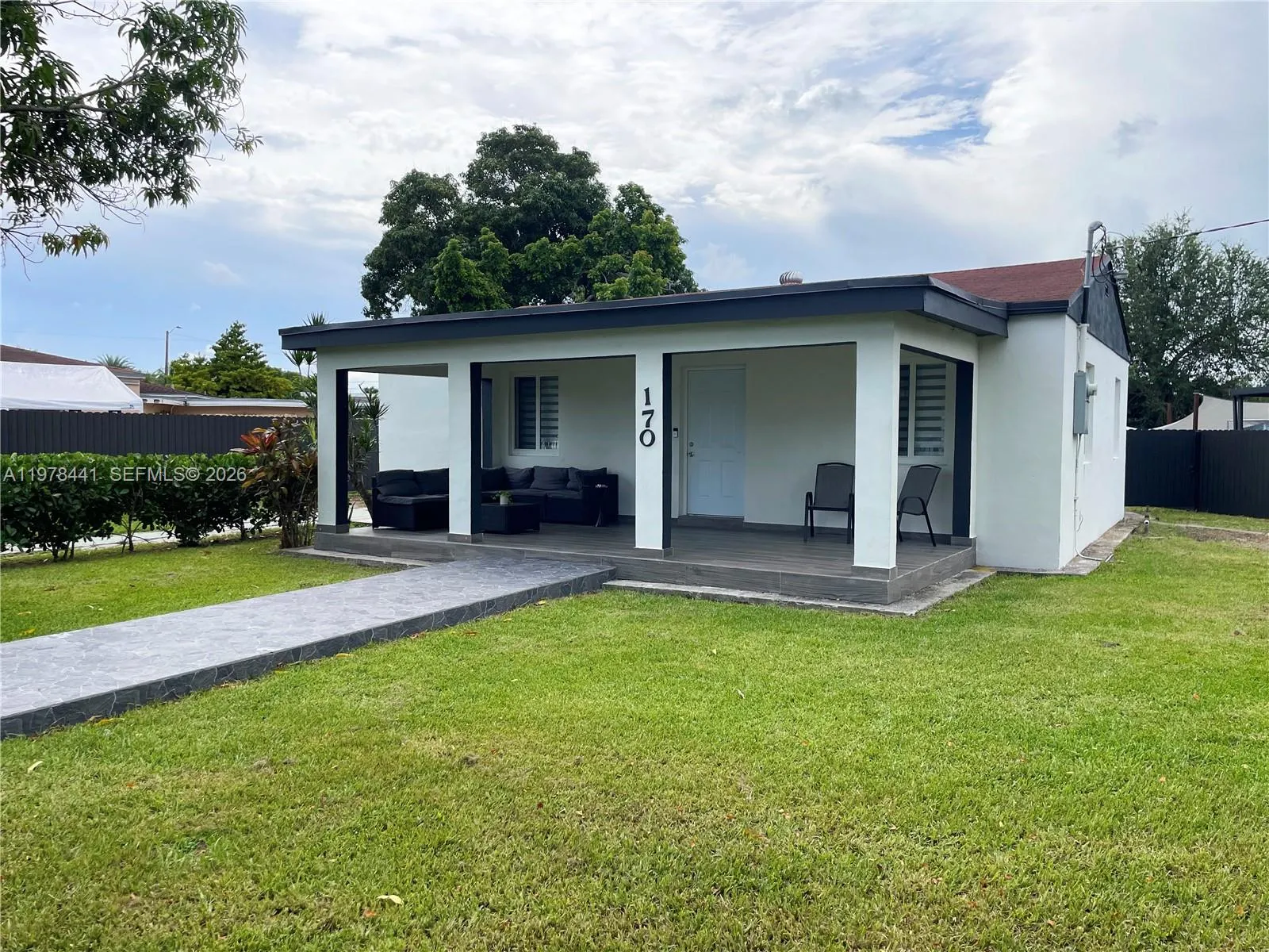 170 Sw 63rd Ct, Miami, Florida 33144, Miami, Florida 33144, 2 Bedrooms Bedrooms, ,1 BathroomBathrooms,Residential Lease,For Rent,170 Sw 63rd Ct, Miami, Florida 33144,A11978441