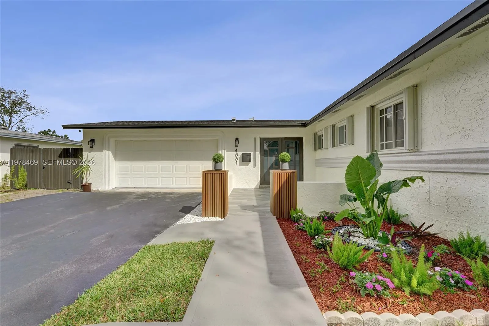 4861 Nw 5th St, Plantation, Florida 33317, Plantation, Florida 33317, 4 Bedrooms Bedrooms, ,2 BathroomsBathrooms,Residential,For Sale,4861 Nw 5th St, Plantation, Florida 33317,A11978469