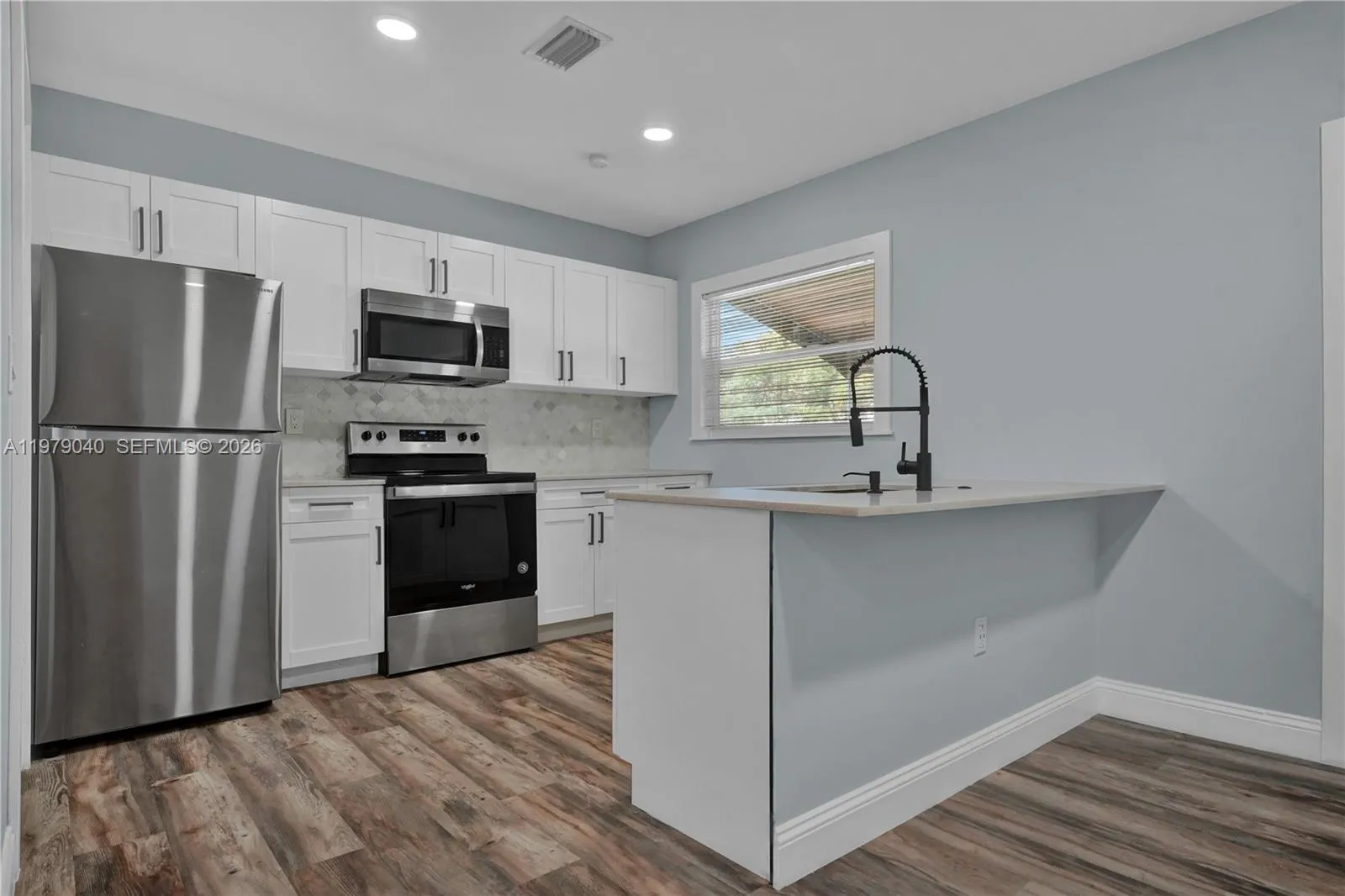 607 Sw 9th St, Fort Lauderdale, Florida 33315, Fort Lauderdale, Florida 33315, 2 Bedrooms Bedrooms, ,1 BathroomBathrooms,Residential Lease,For Rent,607 Sw 9th St, Fort Lauderdale, Florida 33315,A11979040
