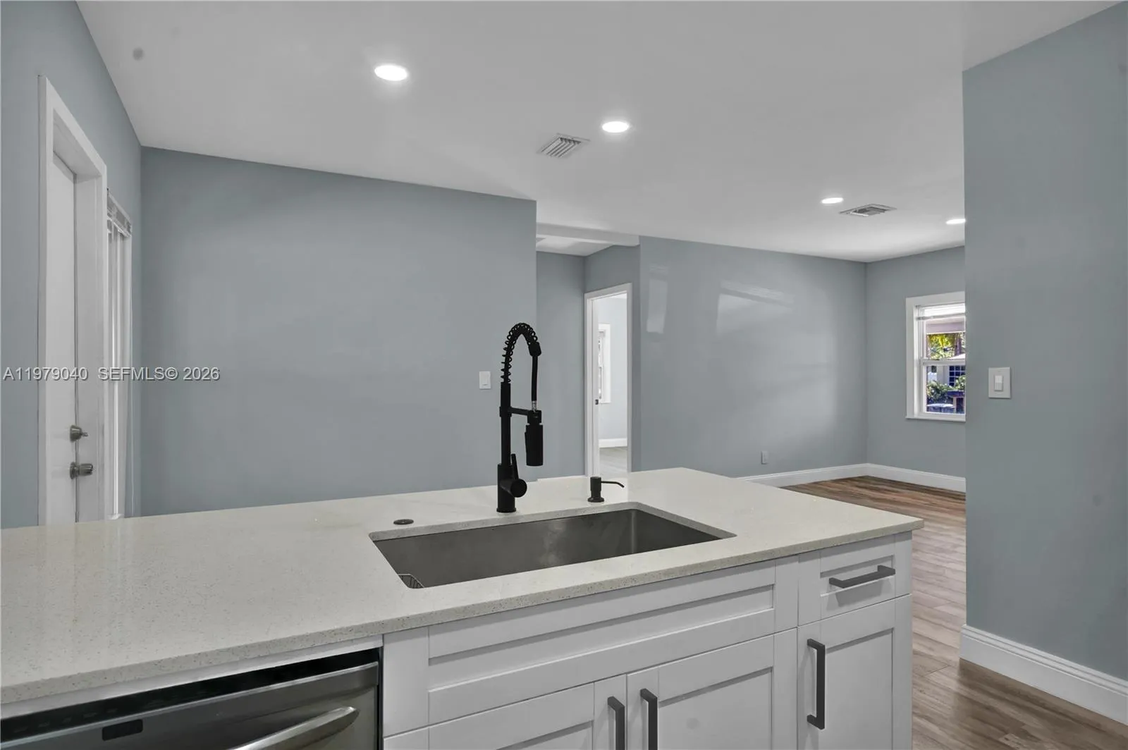 607 Sw 9th St, Fort Lauderdale, Florida 33315, Fort Lauderdale, Florida 33315, 2 Bedrooms Bedrooms, ,1 BathroomBathrooms,Residential Lease,For Rent,607 Sw 9th St, Fort Lauderdale, Florida 33315,A11979040