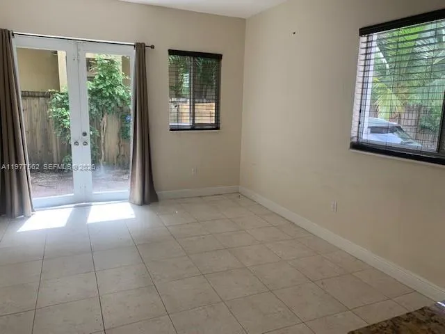 2945 Coconut Ave, Miami, Florida 33133, Miami, Florida 33133, ,Residential Income,For Sale,2945 Coconut Ave, Miami, Florida 33133,A11977562
