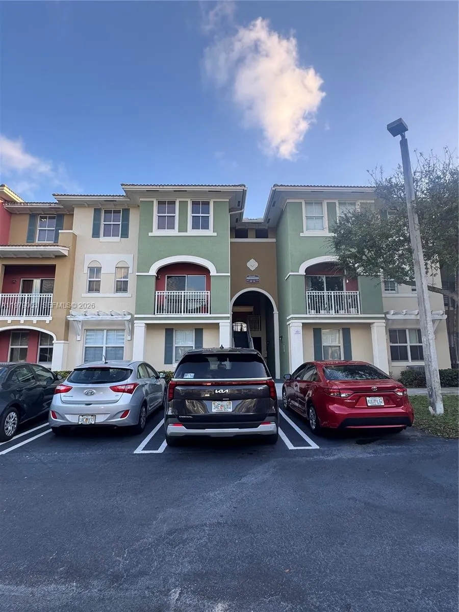 10902 Nw 83rd St 216, Doral, Florida 33178, Doral, Florida 33178, 3 Bedrooms Bedrooms, ,2 BathroomsBathrooms,Residential Lease,For Rent,10902 Nw 83rd St 216, Doral, Florida 33178,A11979001