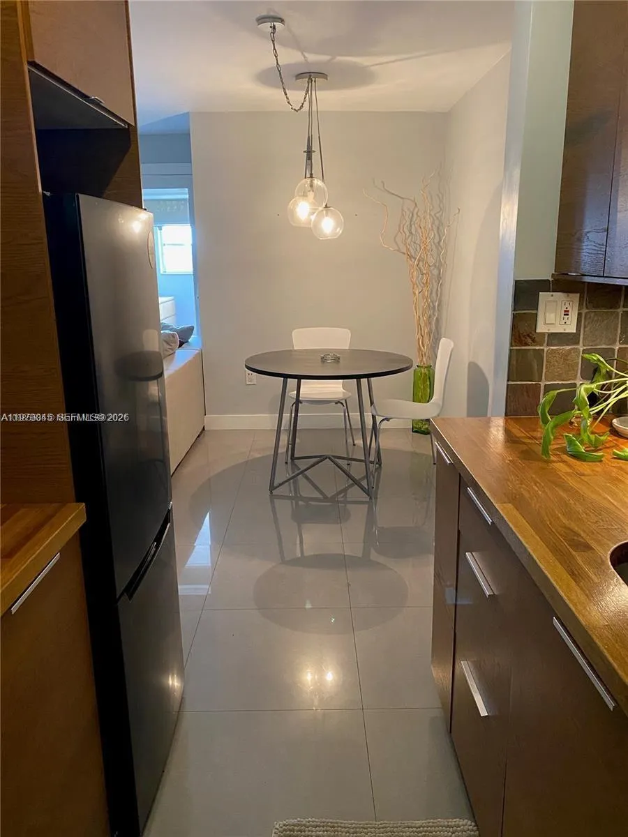 921 Jefferson Ave 3b, Miami Beach, Florida 33139, Miami Beach, Florida 33139, 1 Bedroom Bedrooms, ,1 BathroomBathrooms,Residential Lease,For Rent,921 Jefferson Ave 3b, Miami Beach, Florida 33139,A11979045