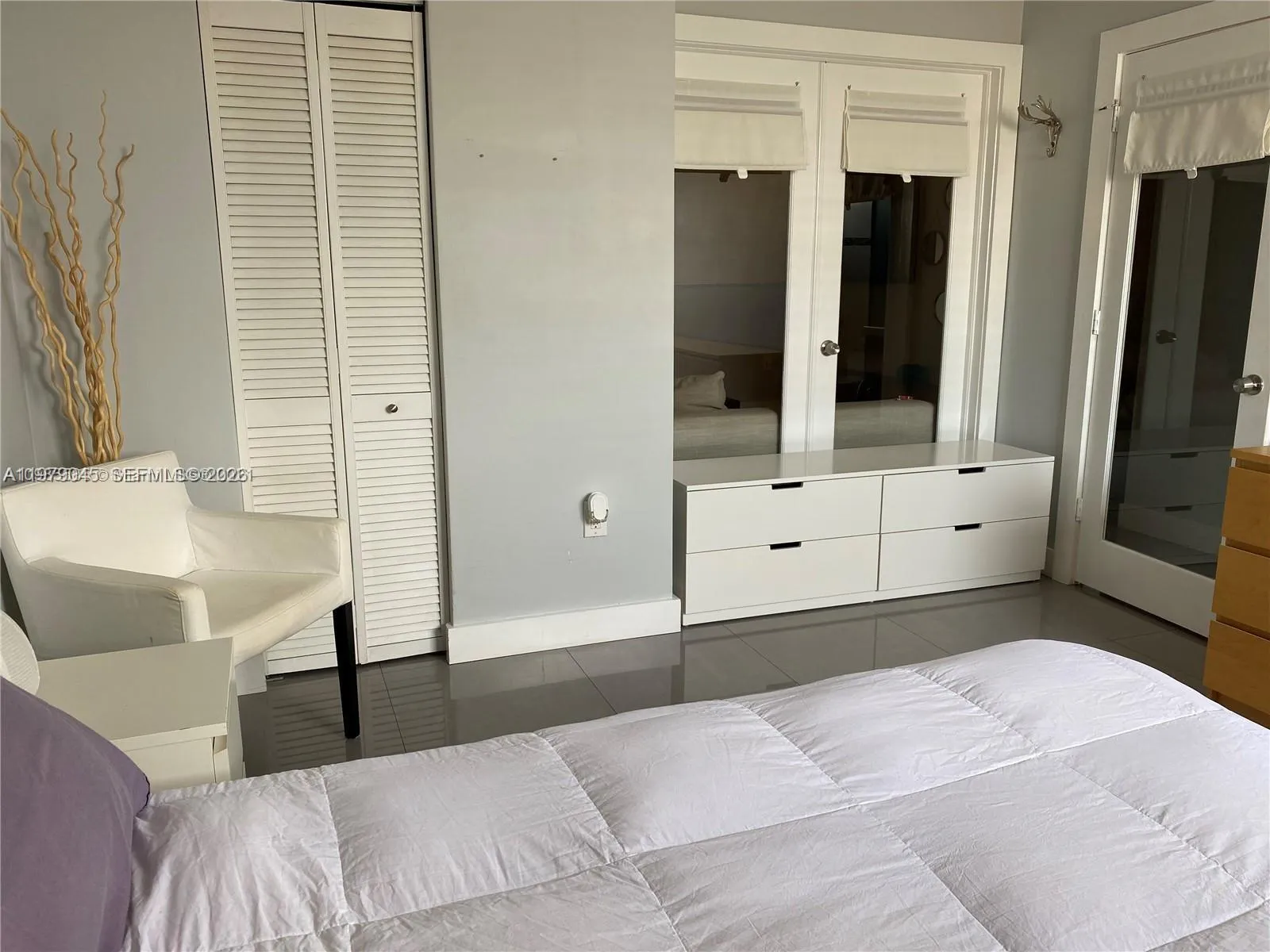 921 Jefferson Ave 3b, Miami Beach, Florida 33139, Miami Beach, Florida 33139, 1 Bedroom Bedrooms, ,1 BathroomBathrooms,Residential Lease,For Rent,921 Jefferson Ave 3b, Miami Beach, Florida 33139,A11979045