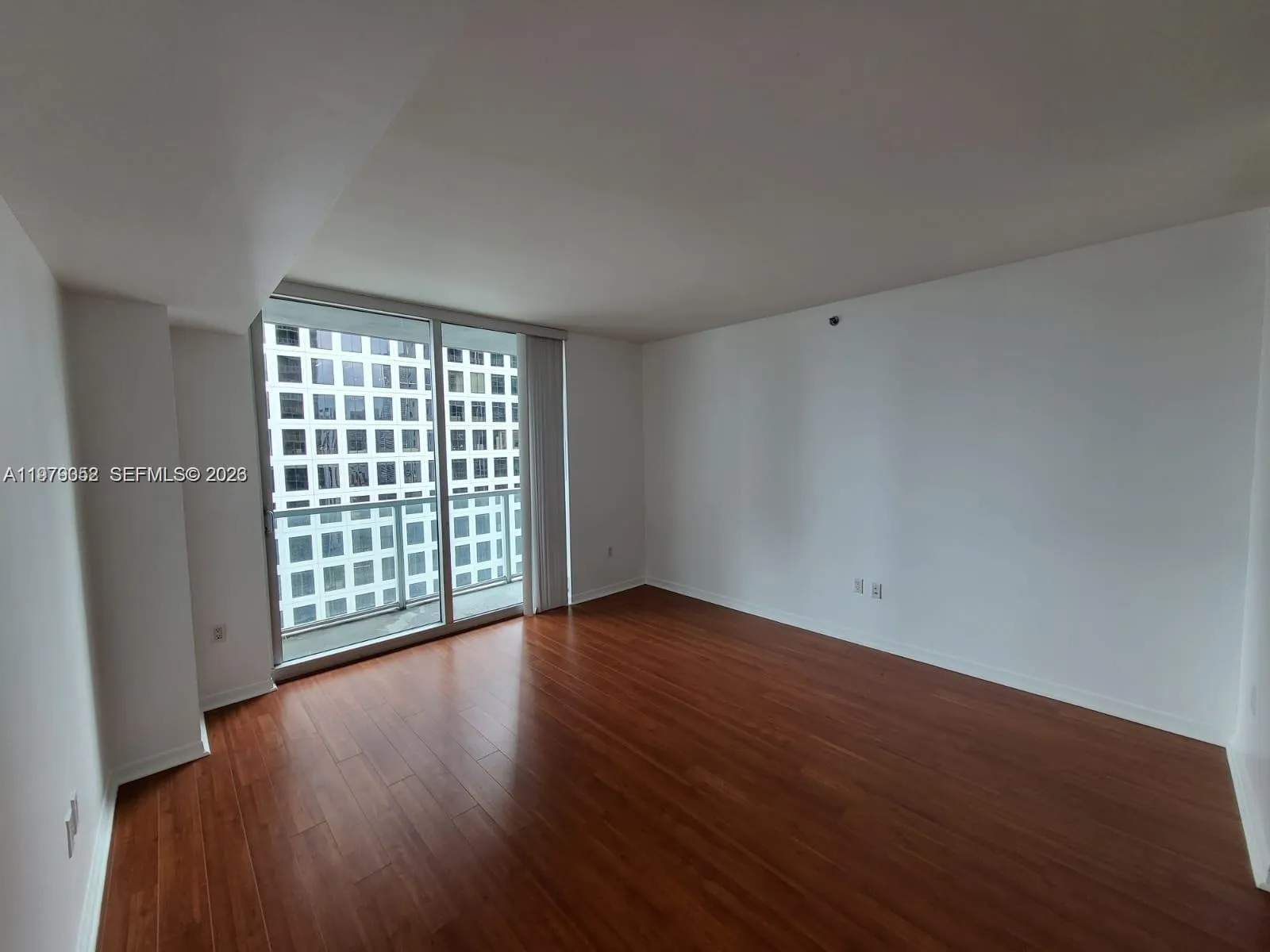 500 Brickell Ave 2906, Miami, Florida 33131, Miami, Florida 33131, 1 Bedroom Bedrooms, ,1 BathroomBathrooms,Residential Lease,For Rent,500 Brickell Ave 2906, Miami, Florida 33131,A11979052