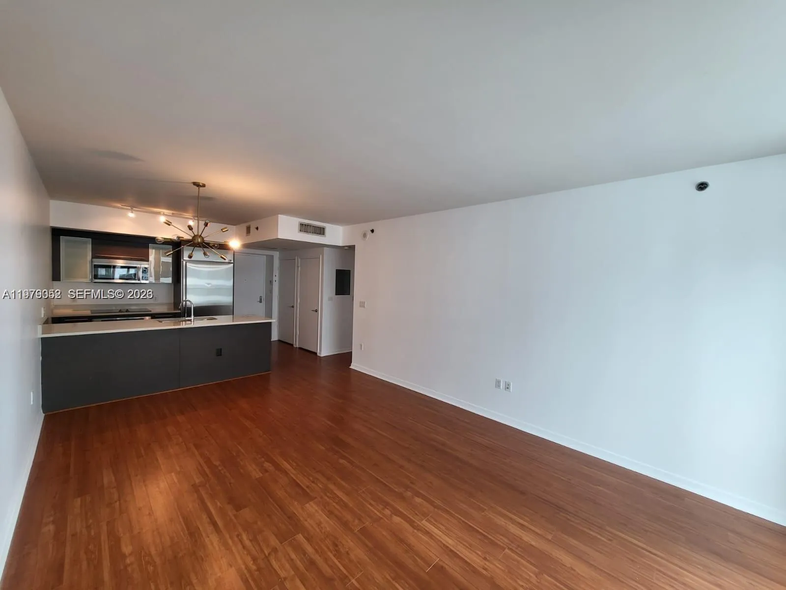 500 Brickell Ave 2906, Miami, Florida 33131, Miami, Florida 33131, 1 Bedroom Bedrooms, ,1 BathroomBathrooms,Residential Lease,For Rent,500 Brickell Ave 2906, Miami, Florida 33131,A11979052