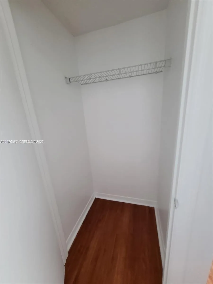 500 Brickell Ave 2906, Miami, Florida 33131, Miami, Florida 33131, 1 Bedroom Bedrooms, ,1 BathroomBathrooms,Residential Lease,For Rent,500 Brickell Ave 2906, Miami, Florida 33131,A11979052