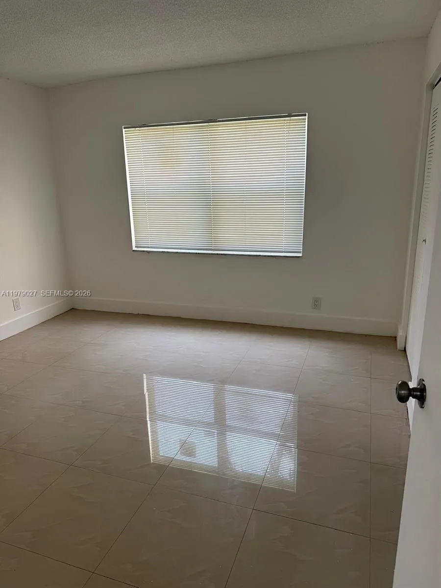 17911 Nw 68th Ave N104, Hialeah, Florida 33015, Hialeah, Florida 33015, 2 Bedrooms Bedrooms, ,2 BathroomsBathrooms,Residential Lease,For Rent,17911 Nw 68th Ave N104, Hialeah, Florida 33015,A11979027