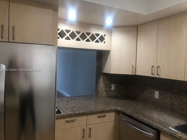 251 Galen Dr 312e, Key Biscayne, Florida 33149, Key Biscayne, Florida 33149, 2 Bedrooms Bedrooms, ,2 BathroomsBathrooms,Residential Lease,For Rent,251 Galen Dr 312e, Key Biscayne, Florida 33149,A11979089