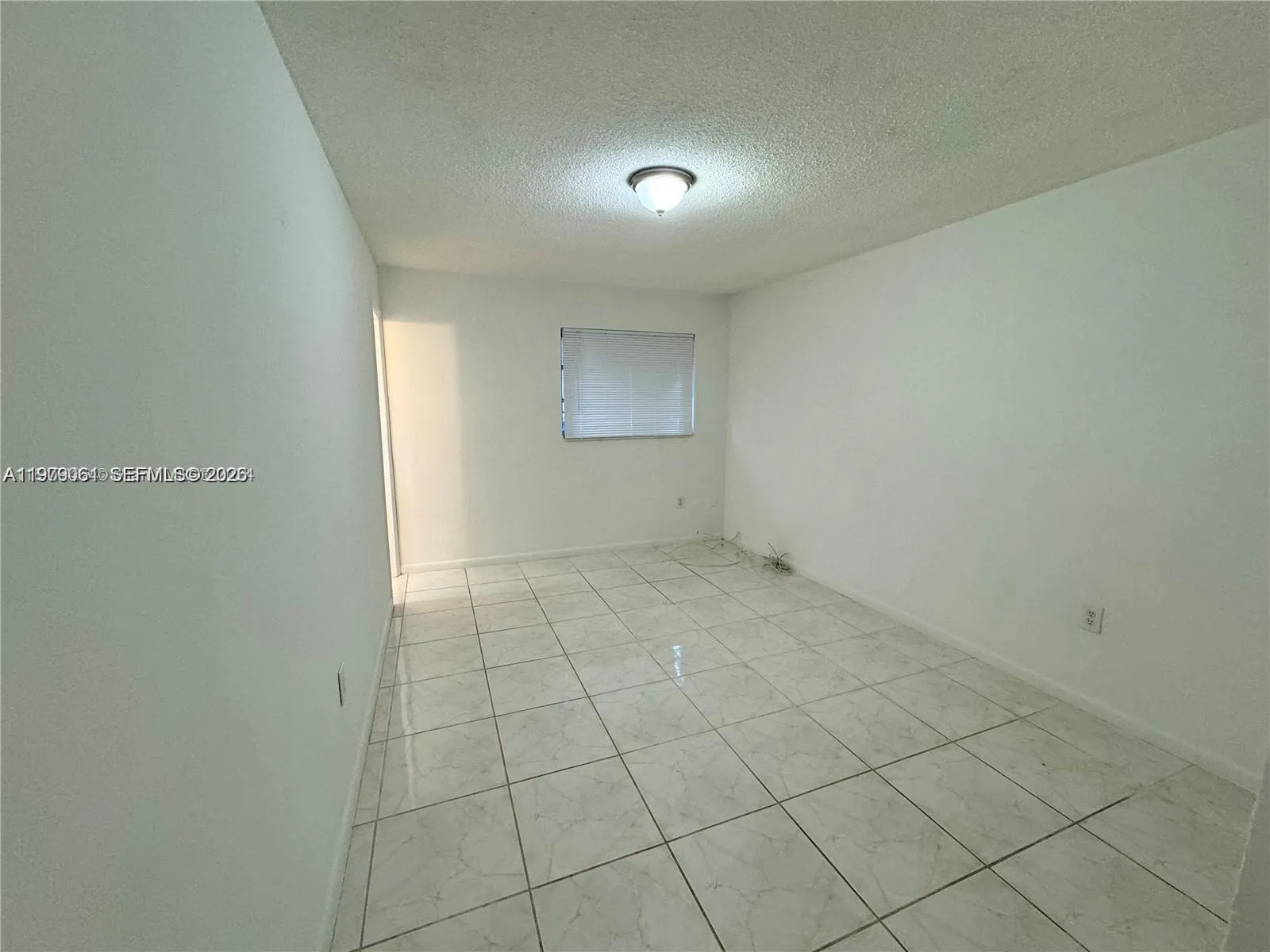 2005 Jefferson St 205, Hollywood, Florida 33020, Hollywood, Florida 33020, 2 Bedrooms Bedrooms, ,2 BathroomsBathrooms,Residential Lease,For Rent,2005 Jefferson St 205, Hollywood, Florida 33020,A11979061