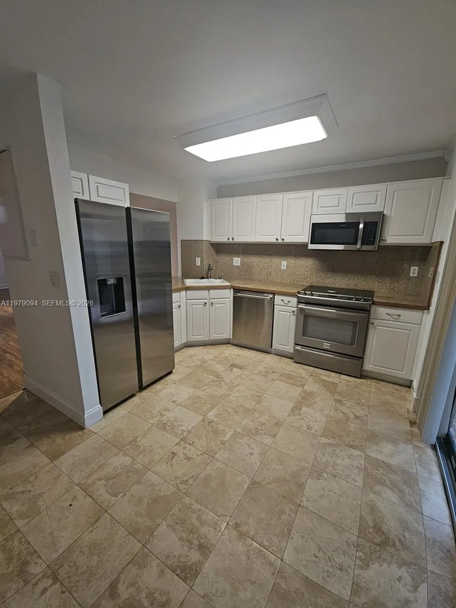 7870 Sw 102nd Ln, Miami, Florida 33156, Miami, Florida 33156, 2 Bedrooms Bedrooms, ,2 BathroomsBathrooms,Residential,For Sale,7870 Sw 102nd Ln, Miami, Florida 33156,A11979094