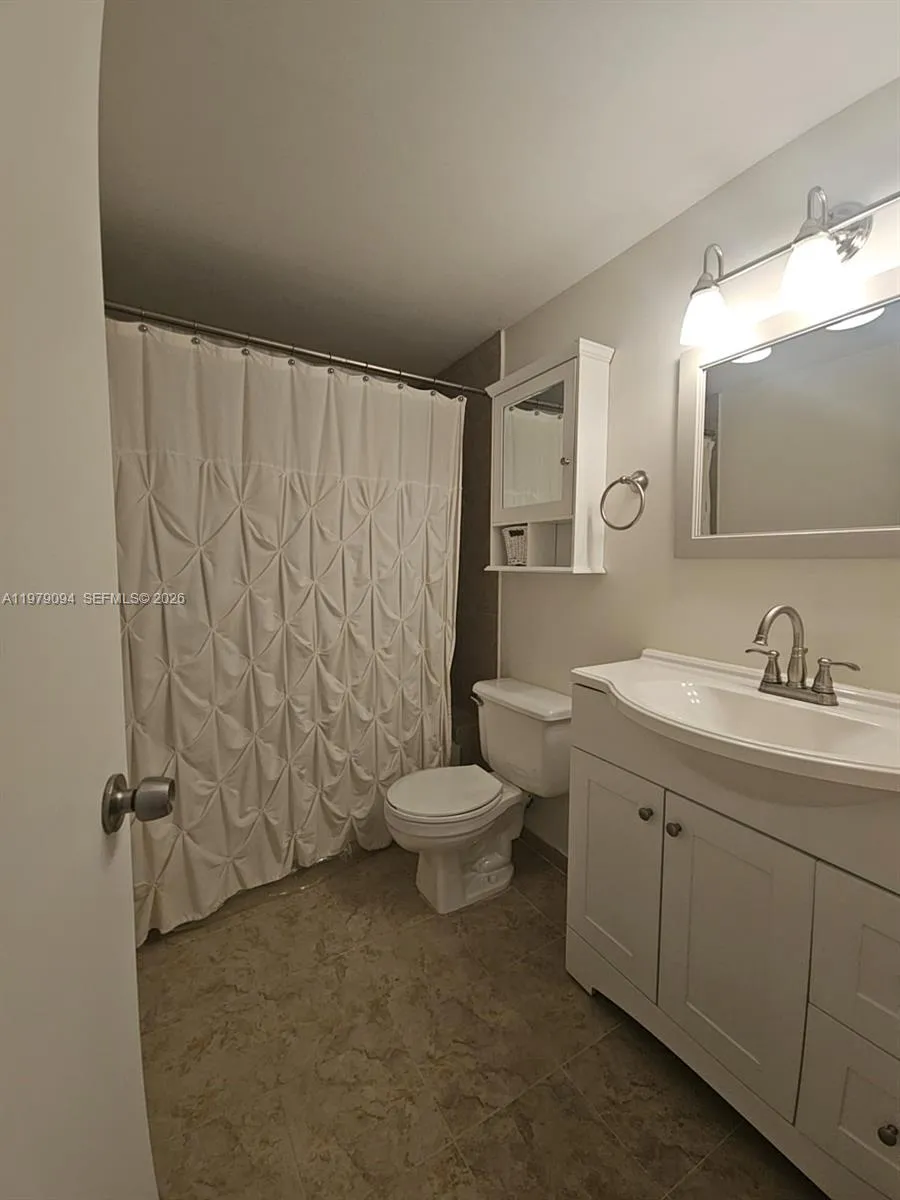 7870 Sw 102nd Ln, Miami, Florida 33156, Miami, Florida 33156, 2 Bedrooms Bedrooms, ,2 BathroomsBathrooms,Residential,For Sale,7870 Sw 102nd Ln, Miami, Florida 33156,A11979094
