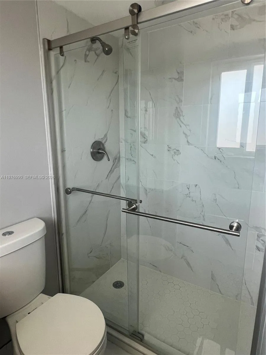 3304 Virginia St 7b, Miami, Florida 33133, Miami, Florida 33133, 2 Bedrooms Bedrooms, ,2 BathroomsBathrooms,Residential,For Sale,3304 Virginia St 7b, Miami, Florida 33133,A11976990