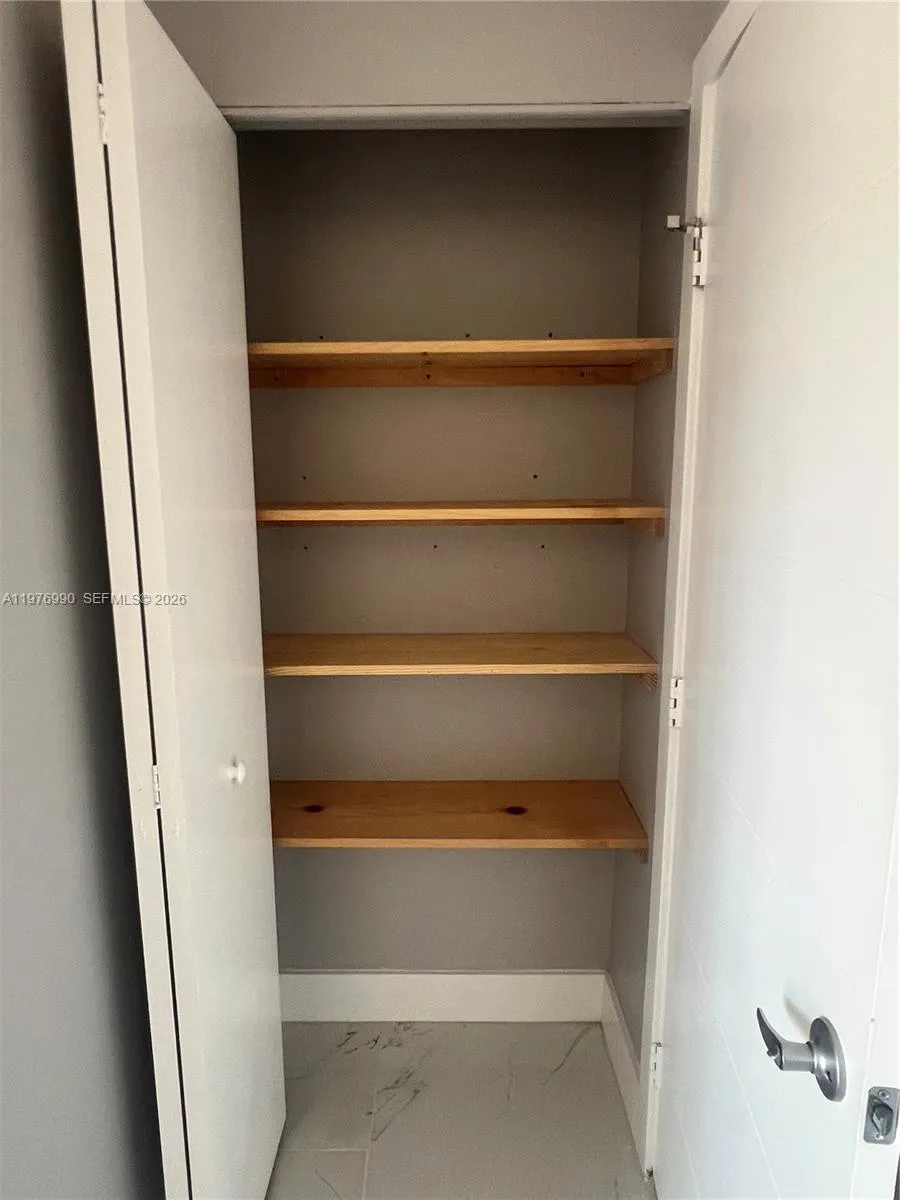 3304 Virginia St 7b, Miami, Florida 33133, Miami, Florida 33133, 2 Bedrooms Bedrooms, ,2 BathroomsBathrooms,Residential,For Sale,3304 Virginia St 7b, Miami, Florida 33133,A11976990