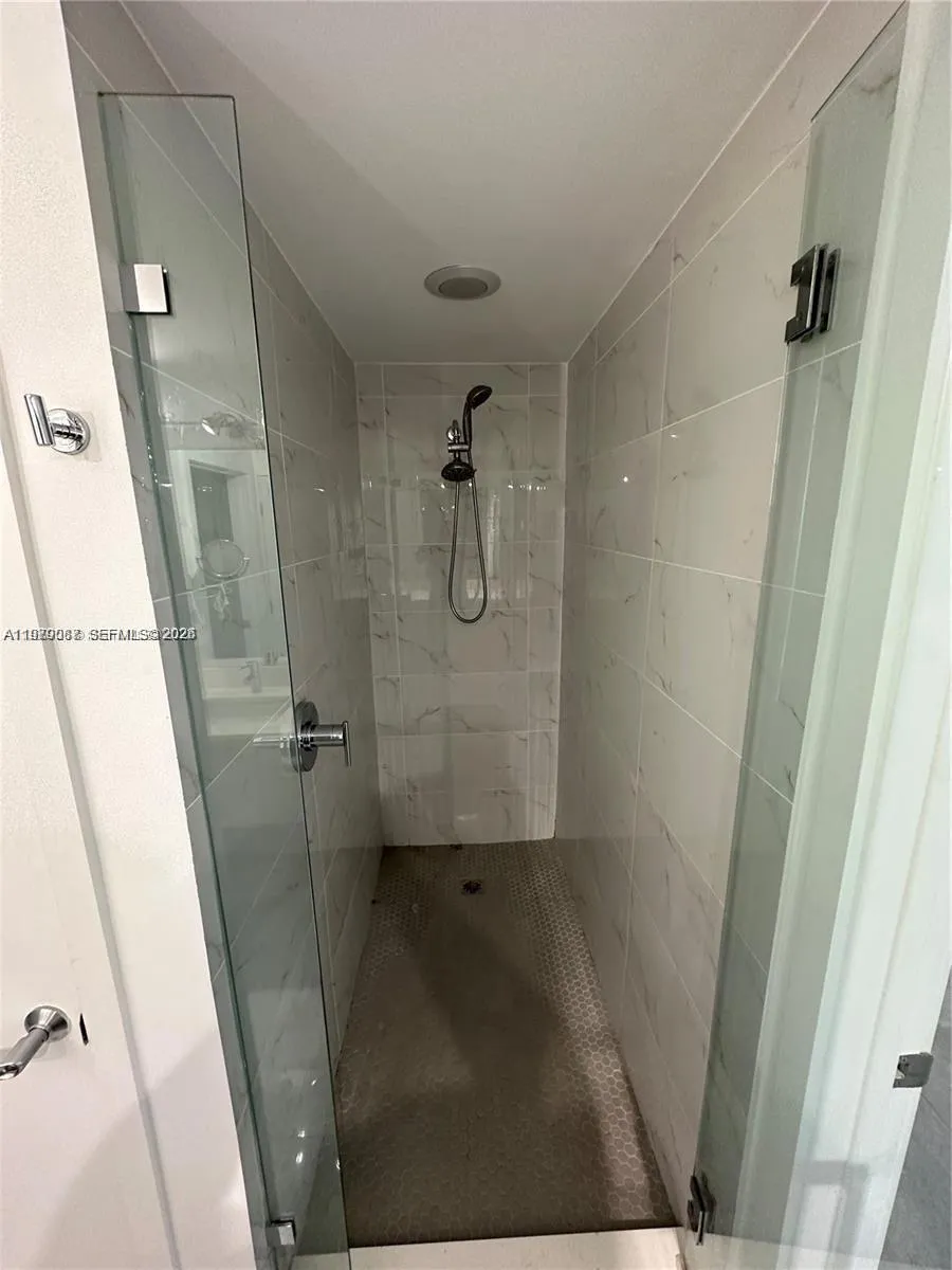 16385 Biscayne Blvd 2716, North Miami Beach, Flori, North Miami Beach, Florida 33160, 2 Bedrooms Bedrooms, ,2 BathroomsBathrooms,Residential Lease,For Rent,16385 Biscayne Blvd 2716, North Miami Beach, Flori,A11979087