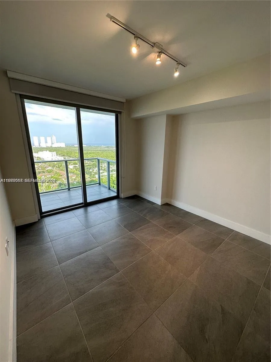 16385 Biscayne Blvd 2716, North Miami Beach, Flori, North Miami Beach, Florida 33160, 2 Bedrooms Bedrooms, ,2 BathroomsBathrooms,Residential Lease,For Rent,16385 Biscayne Blvd 2716, North Miami Beach, Flori,A11979087