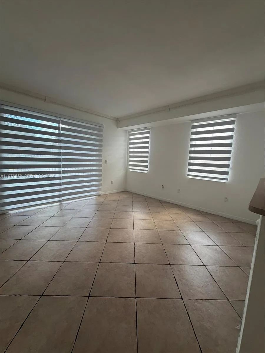 Miami, Florida 33174, 3 Bedrooms Bedrooms, ,2 BathroomsBathrooms,Residential Lease,For Rent,A11976558