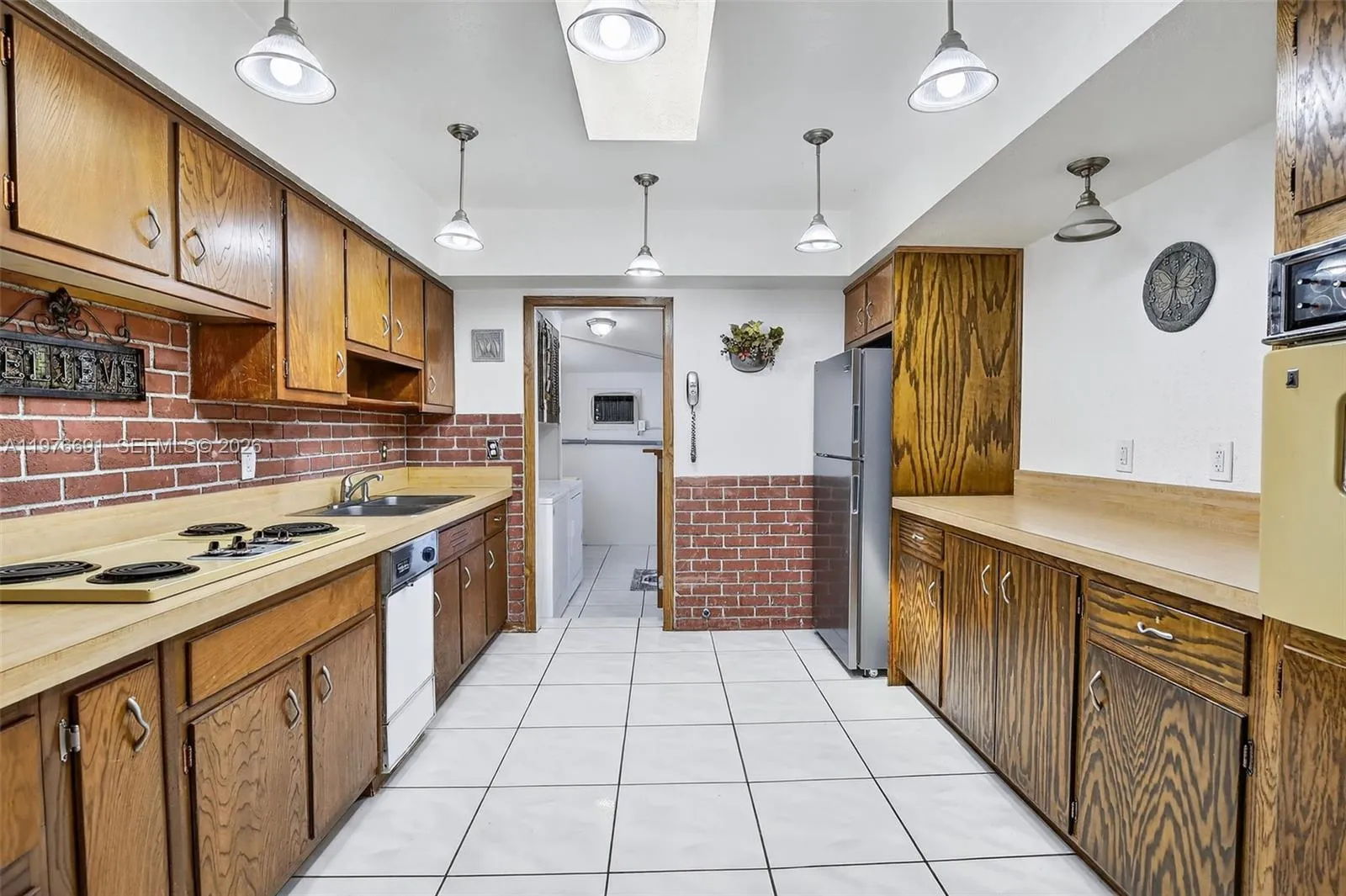 5260 Redwood Ct, Plantation, Florida 33317, Plantation, Florida 33317, 2 Bedrooms Bedrooms, ,2 BathroomsBathrooms,Residential,For Sale,5260 Redwood Ct, Plantation, Florida 33317,A11976691