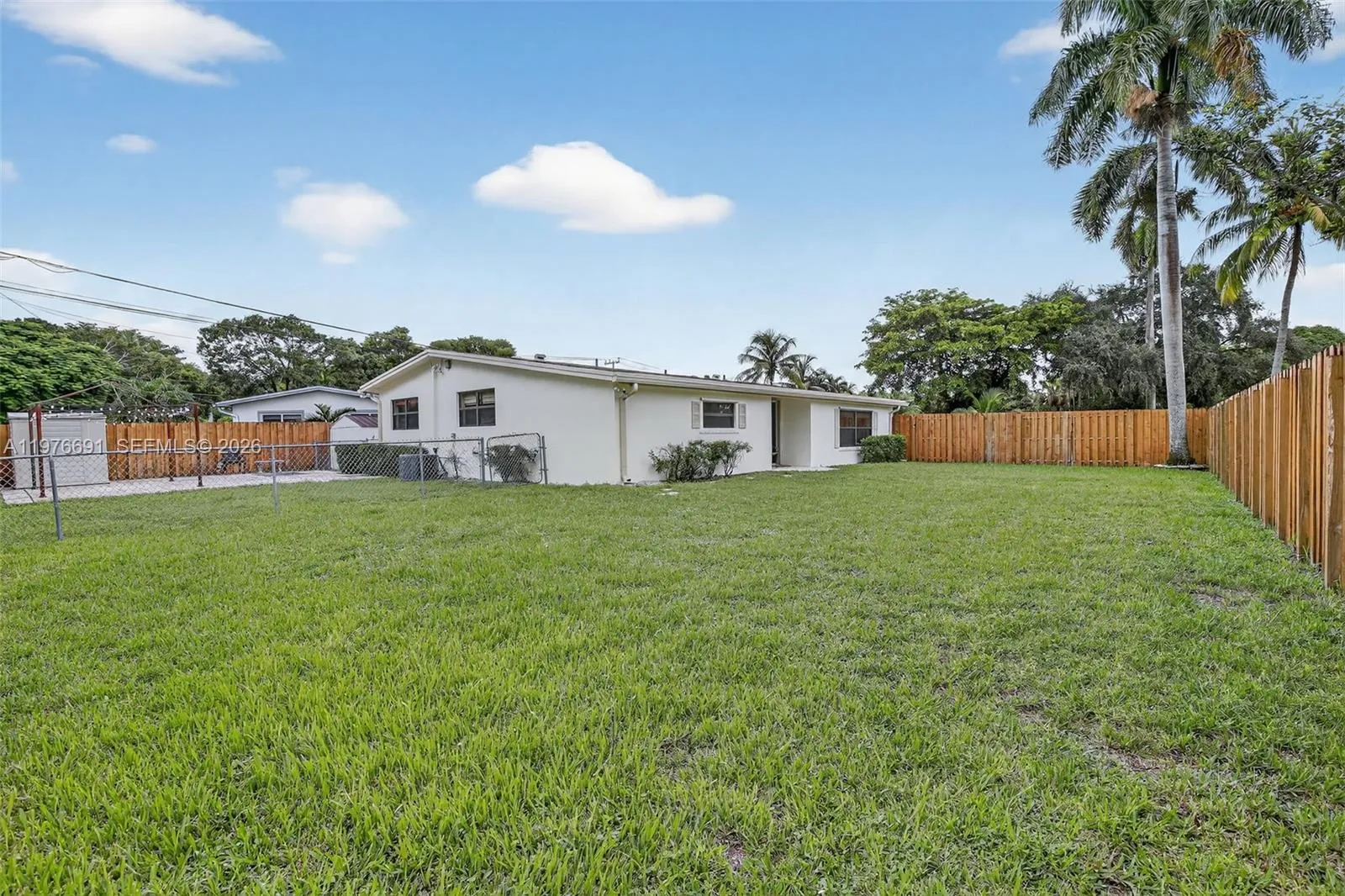 5260 Redwood Ct, Plantation, Florida 33317, Plantation, Florida 33317, 2 Bedrooms Bedrooms, ,2 BathroomsBathrooms,Residential,For Sale,5260 Redwood Ct, Plantation, Florida 33317,A11976691