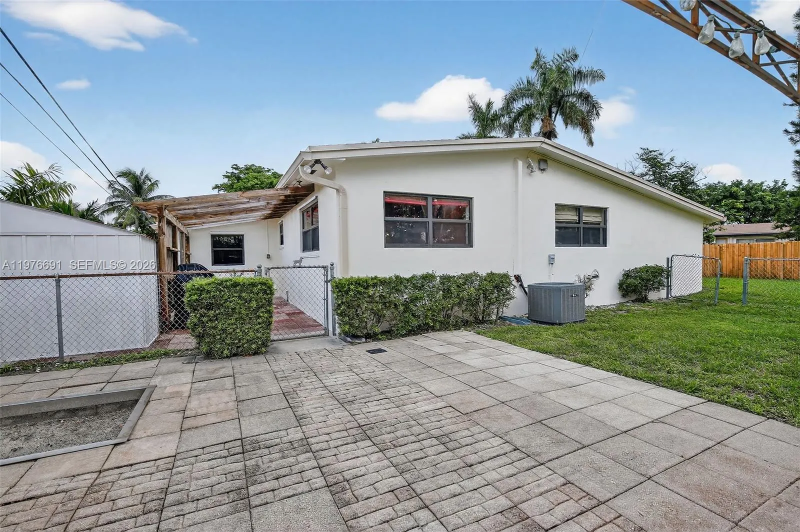 5260 Redwood Ct, Plantation, Florida 33317, Plantation, Florida 33317, 2 Bedrooms Bedrooms, ,2 BathroomsBathrooms,Residential,For Sale,5260 Redwood Ct, Plantation, Florida 33317,A11976691