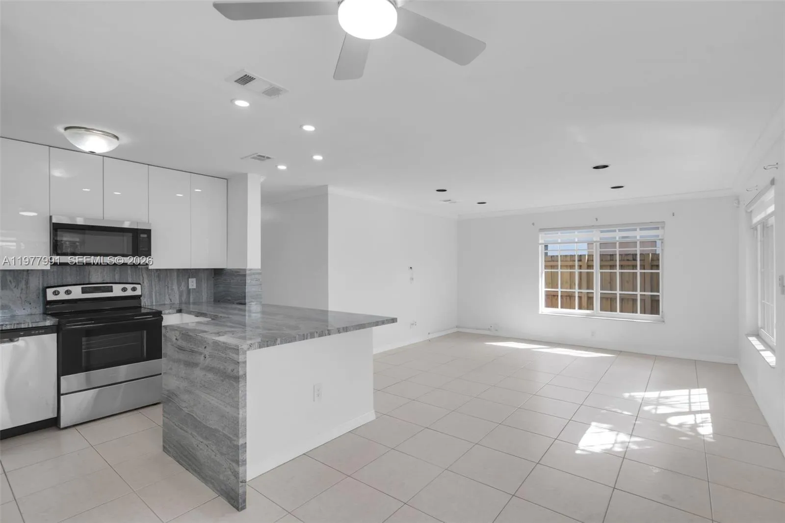 6863 Sw 21st St, Miramar, Florida 33023, Miramar, Florida 33023, 3 Bedrooms Bedrooms, ,2 BathroomsBathrooms,Residential Lease,For Rent,6863 Sw 21st St, Miramar, Florida 33023,A11977991