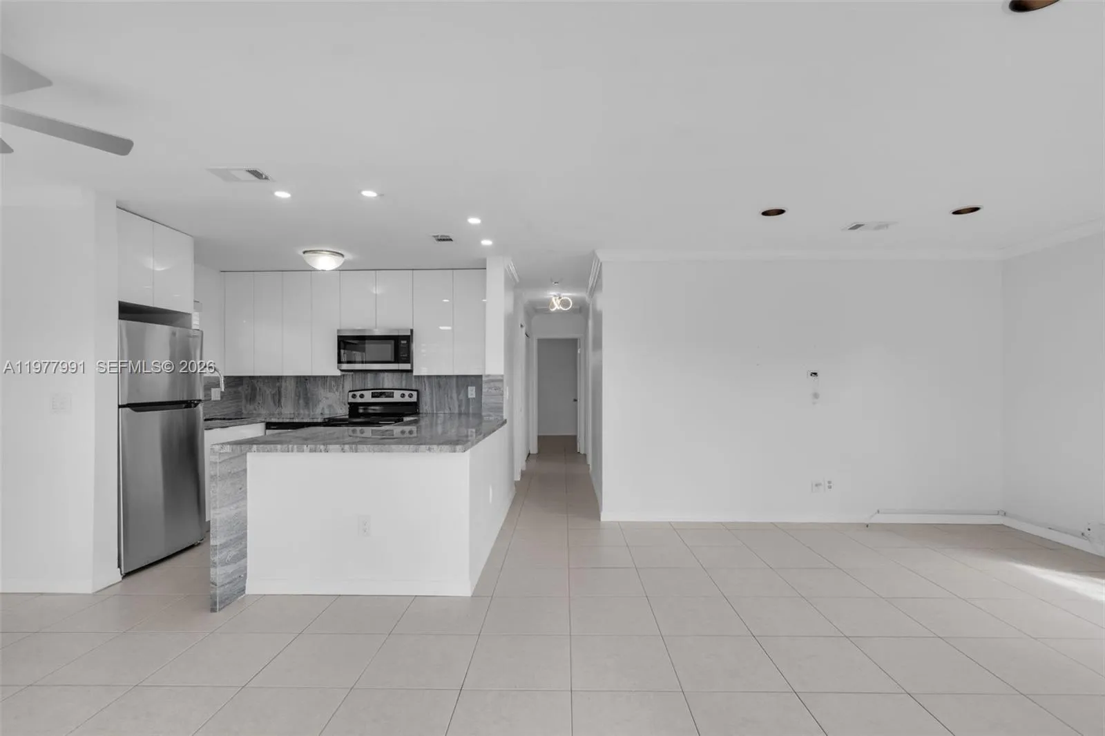 6863 Sw 21st St, Miramar, Florida 33023, Miramar, Florida 33023, 3 Bedrooms Bedrooms, ,2 BathroomsBathrooms,Residential Lease,For Rent,6863 Sw 21st St, Miramar, Florida 33023,A11977991