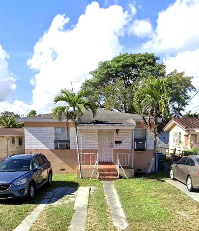 330 Nw 23rd Ct, Miami, Florida 33125, Miami, Florida 33125, ,Residential Income,For Sale,330 Nw 23rd Ct, Miami, Florida 33125,A11978373