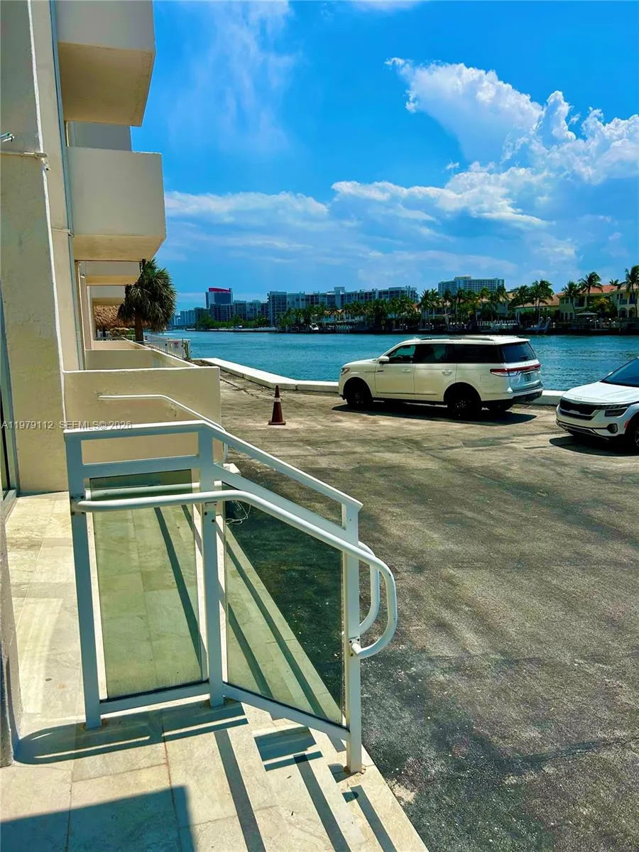 1500 S Ocean Dr Phj, Hollywood, Florida 33019, Hollywood, Florida 33019, 2 Bedrooms Bedrooms, ,2 BathroomsBathrooms,Residential,For Sale,1500 S Ocean Dr Phj, Hollywood, Florida 33019,A11979112