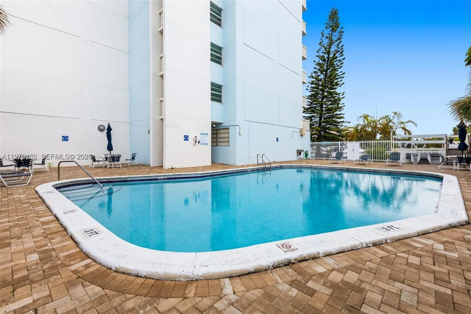 13155 Ixora Ct 406, North Miami, Florida 33181, North Miami, Florida 33181, 2 Bedrooms Bedrooms, ,2 BathroomsBathrooms,Residential,For Sale,13155 Ixora Ct 406, North Miami, Florida 33181,A11979150
