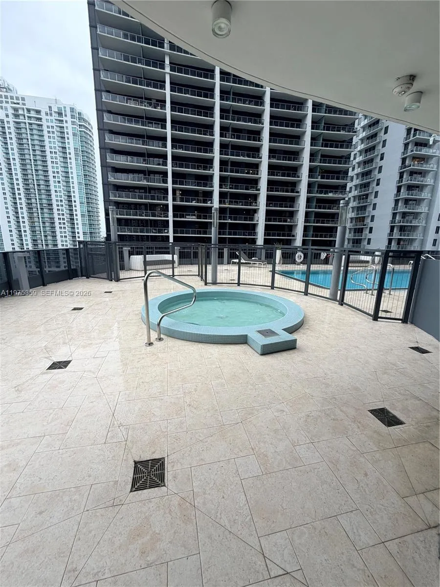 1000 Brickell Plz 2606, Miami, Florida 33131, Miami, Florida 33131, 1 Bedroom Bedrooms, ,1 BathroomBathrooms,Residential Lease,For Rent,1000 Brickell Plz 2606, Miami, Florida 33131,A11975359