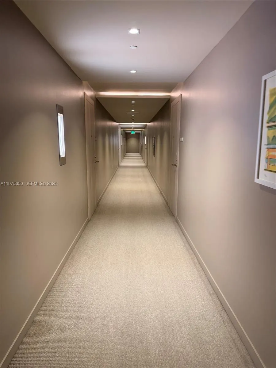 1000 Brickell Plz 2606, Miami, Florida 33131, Miami, Florida 33131, 1 Bedroom Bedrooms, ,1 BathroomBathrooms,Residential Lease,For Rent,1000 Brickell Plz 2606, Miami, Florida 33131,A11975359