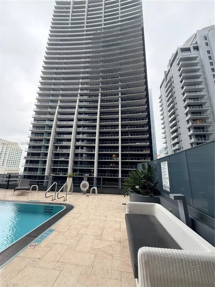 1000 Brickell Plz 2606, Miami, Florida 33131, Miami, Florida 33131, 1 Bedroom Bedrooms, ,1 BathroomBathrooms,Residential Lease,For Rent,1000 Brickell Plz 2606, Miami, Florida 33131,A11975359