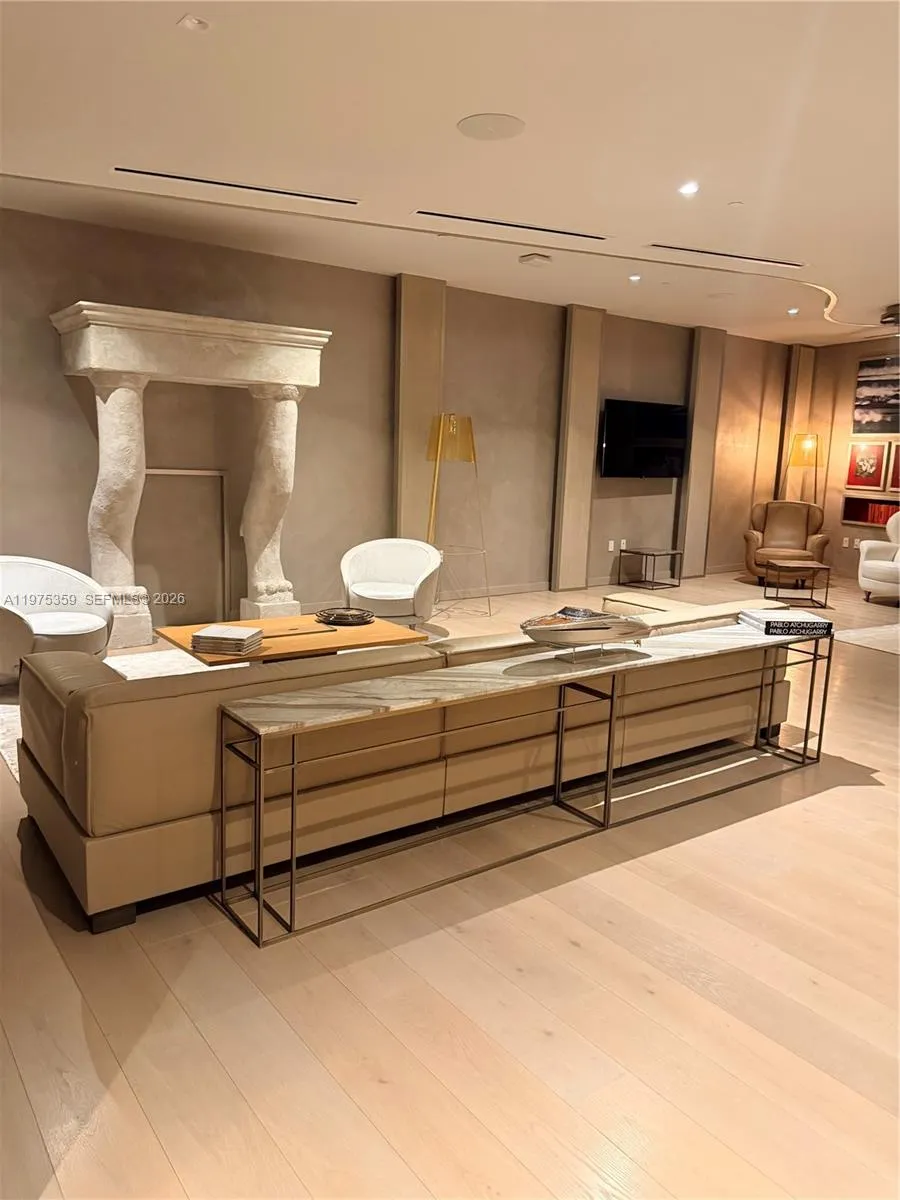 1000 Brickell Plz 2606, Miami, Florida 33131, Miami, Florida 33131, 1 Bedroom Bedrooms, ,1 BathroomBathrooms,Residential Lease,For Rent,1000 Brickell Plz 2606, Miami, Florida 33131,A11975359