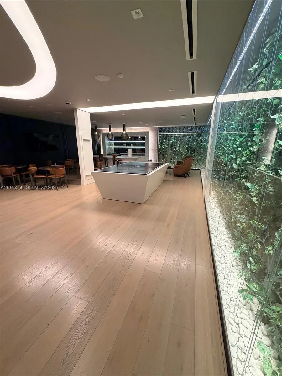 1000 Brickell Plz 2606, Miami, Florida 33131, Miami, Florida 33131, 1 Bedroom Bedrooms, ,1 BathroomBathrooms,Residential Lease,For Rent,1000 Brickell Plz 2606, Miami, Florida 33131,A11975359