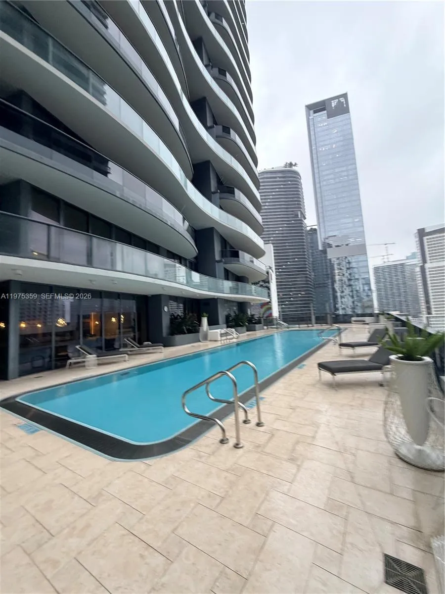 1000 Brickell Plz 2606, Miami, Florida 33131, Miami, Florida 33131, 1 Bedroom Bedrooms, ,1 BathroomBathrooms,Residential Lease,For Rent,1000 Brickell Plz 2606, Miami, Florida 33131,A11975359