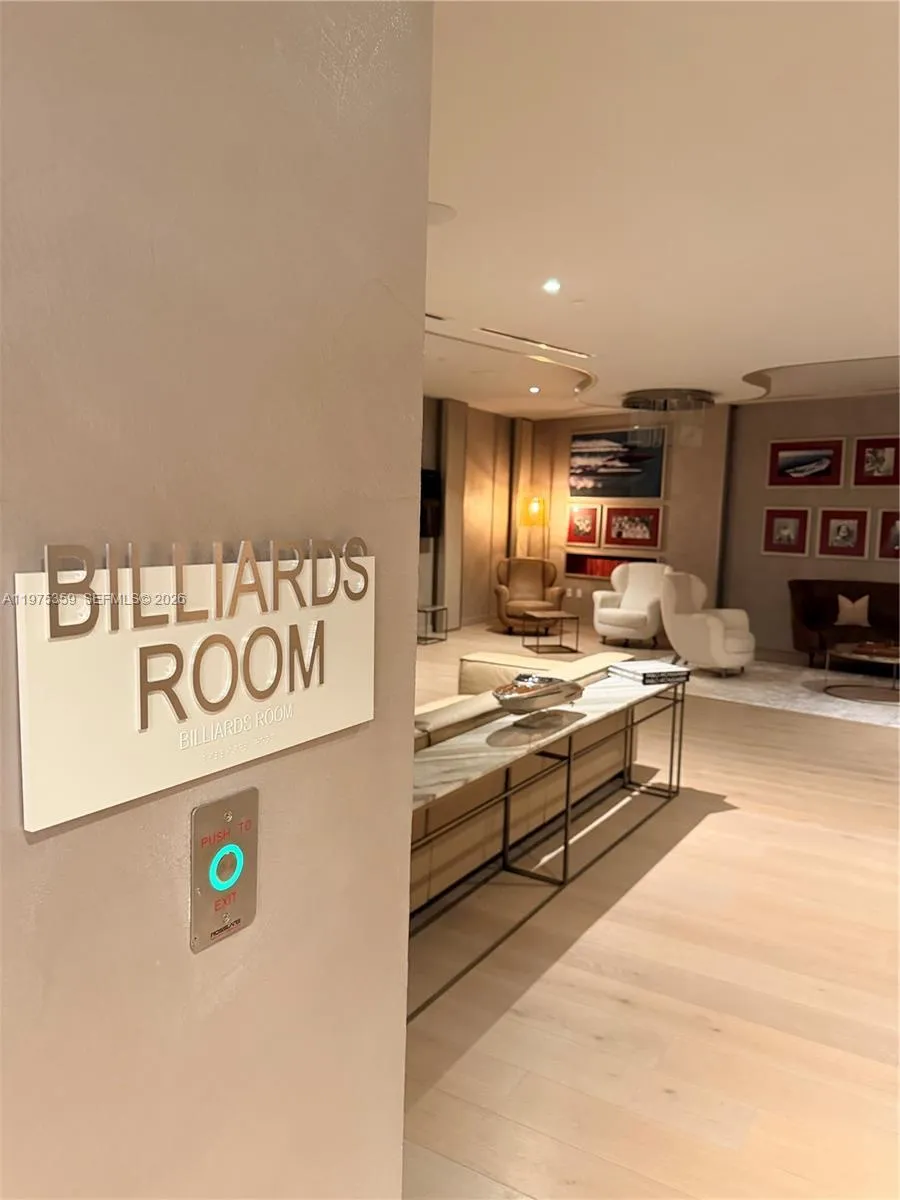 1000 Brickell Plz 2606, Miami, Florida 33131, Miami, Florida 33131, 1 Bedroom Bedrooms, ,1 BathroomBathrooms,Residential Lease,For Rent,1000 Brickell Plz 2606, Miami, Florida 33131,A11975359