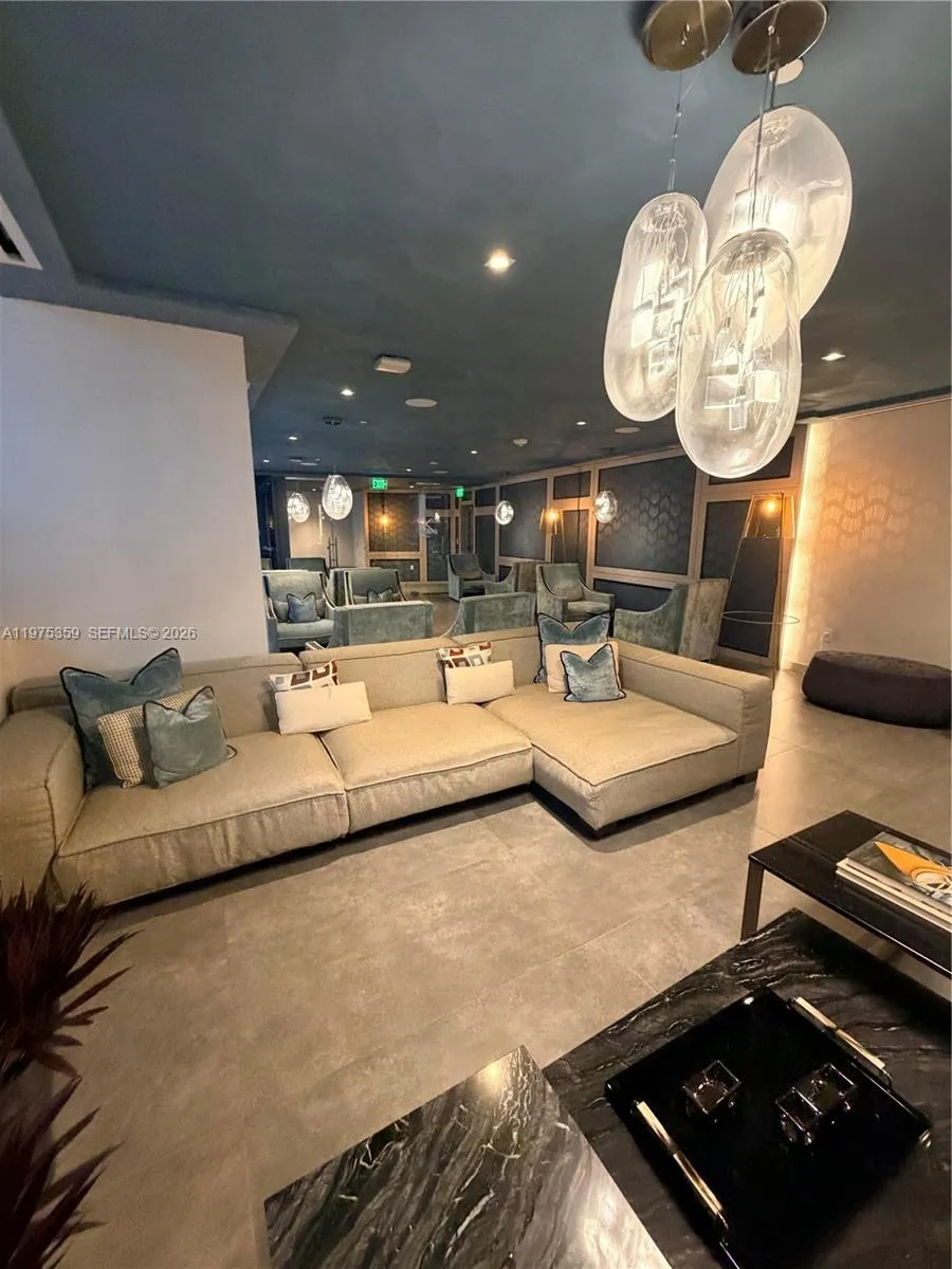 1000 Brickell Plz 2606, Miami, Florida 33131, Miami, Florida 33131, 1 Bedroom Bedrooms, ,1 BathroomBathrooms,Residential Lease,For Rent,1000 Brickell Plz 2606, Miami, Florida 33131,A11975359