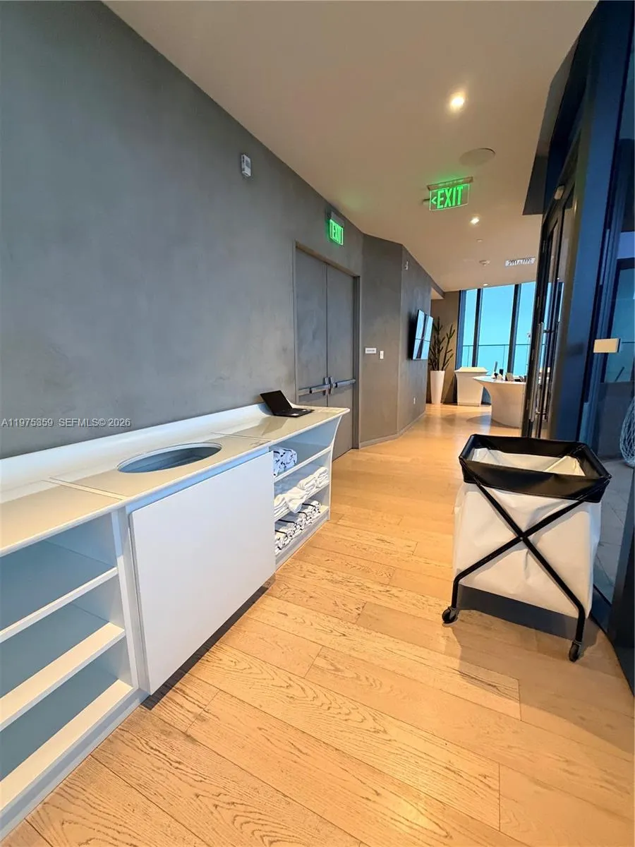 1000 Brickell Plz 2606, Miami, Florida 33131, Miami, Florida 33131, 1 Bedroom Bedrooms, ,1 BathroomBathrooms,Residential Lease,For Rent,1000 Brickell Plz 2606, Miami, Florida 33131,A11975359
