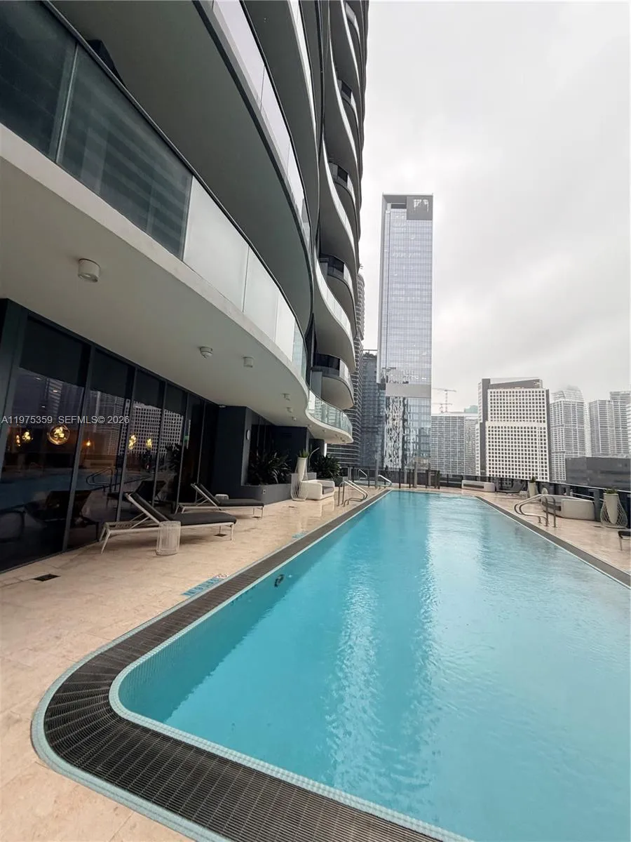 1000 Brickell Plz 2606, Miami, Florida 33131, Miami, Florida 33131, 1 Bedroom Bedrooms, ,1 BathroomBathrooms,Residential Lease,For Rent,1000 Brickell Plz 2606, Miami, Florida 33131,A11975359