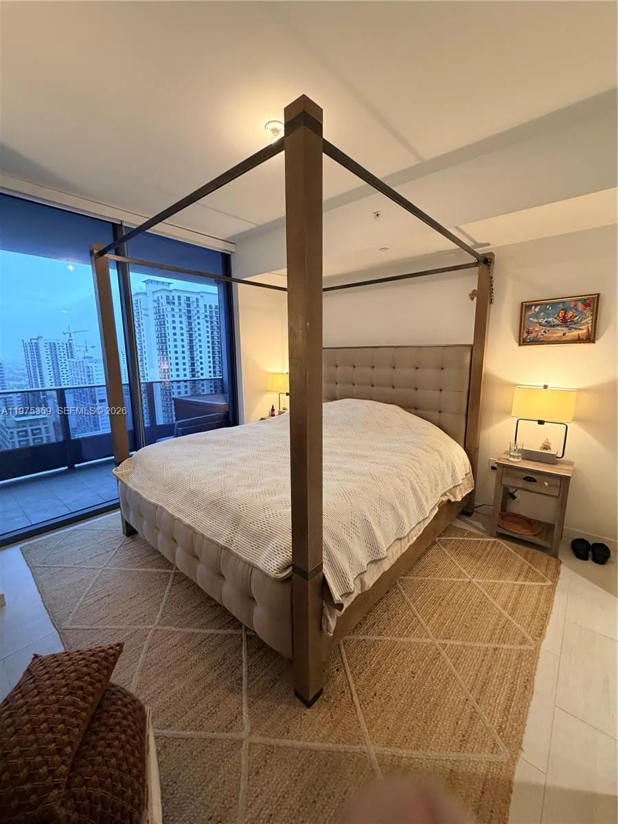 1000 Brickell Plz 2606, Miami, Florida 33131, Miami, Florida 33131, 1 Bedroom Bedrooms, ,1 BathroomBathrooms,Residential Lease,For Rent,1000 Brickell Plz 2606, Miami, Florida 33131,A11975359