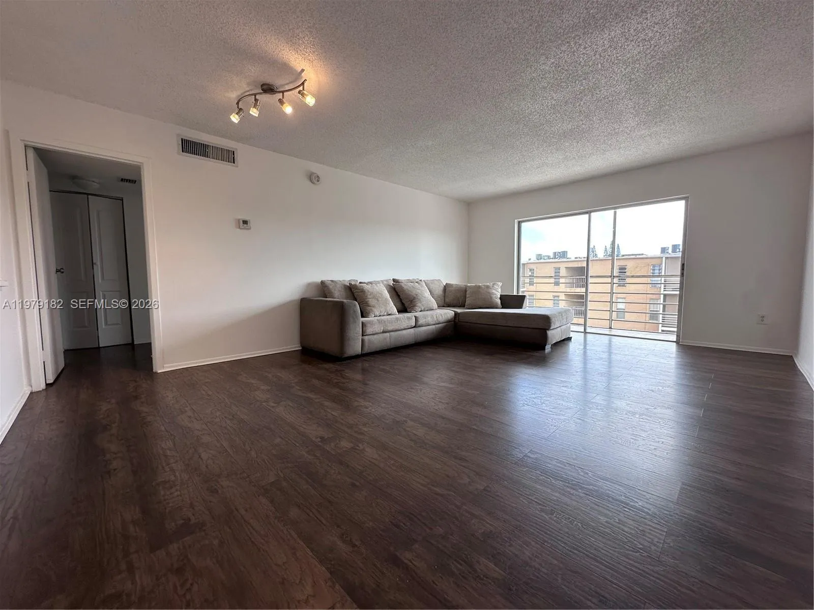 4848 Nw 24th Ct 412, Lauderdale Lakes, Florida 333, Lauderdale Lakes, Florida 33313, 1 Bedroom Bedrooms, ,1 BathroomBathrooms,Residential,For Sale,4848 Nw 24th Ct 412, Lauderdale Lakes, Florida 333,A11979182