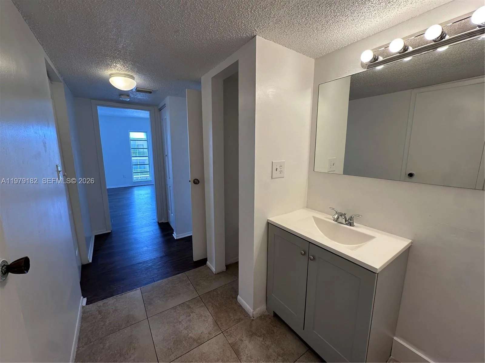 4848 Nw 24th Ct 412, Lauderdale Lakes, Florida 333, Lauderdale Lakes, Florida 33313, 1 Bedroom Bedrooms, ,1 BathroomBathrooms,Residential,For Sale,4848 Nw 24th Ct 412, Lauderdale Lakes, Florida 333,A11979182