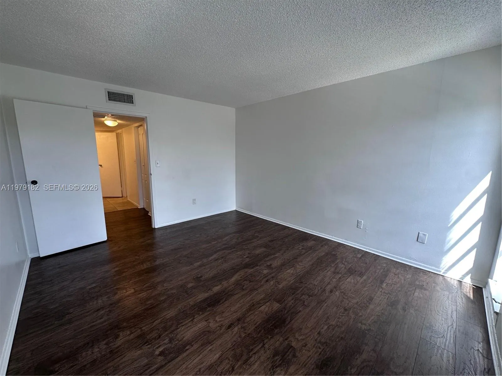 4848 Nw 24th Ct 412, Lauderdale Lakes, Florida 333, Lauderdale Lakes, Florida 33313, 1 Bedroom Bedrooms, ,1 BathroomBathrooms,Residential,For Sale,4848 Nw 24th Ct 412, Lauderdale Lakes, Florida 333,A11979182