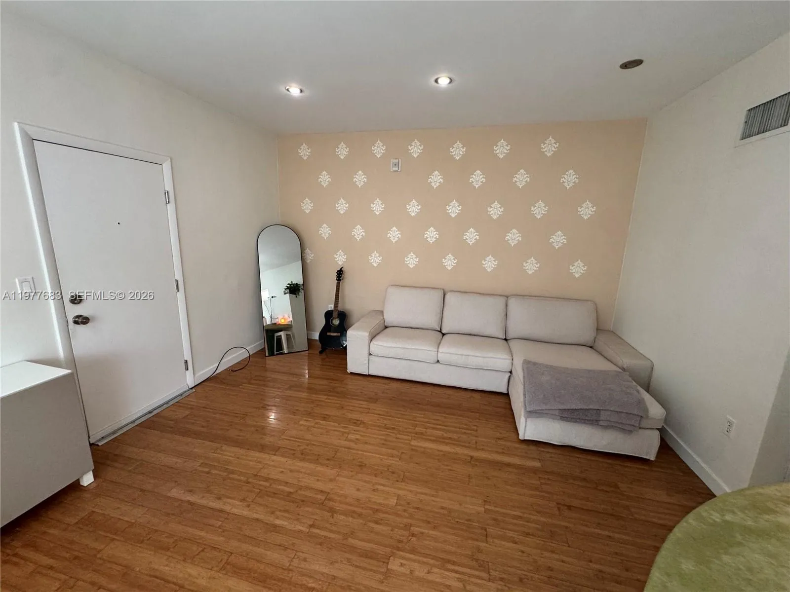 815 Euclid Ave 7, Miami Beach, Florida 33139, Miami Beach, Florida 33139, 1 Bedroom Bedrooms, ,1 BathroomBathrooms,Residential,For Sale,815 Euclid Ave 7, Miami Beach, Florida 33139,A11977683