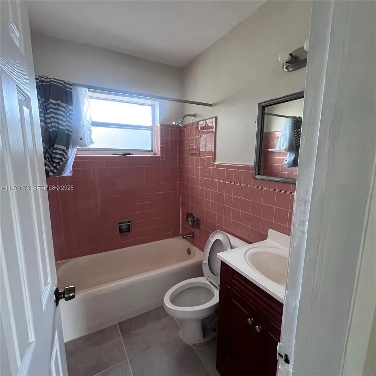 114 Sw 67th Ter, Pembroke Pines, Florida 33023, Pembroke Pines, Florida 33023, 2 Bedrooms Bedrooms, ,1 BathroomBathrooms,Residential Lease,For Rent,114 Sw 67th Ter, Pembroke Pines, Florida 33023,A11979178